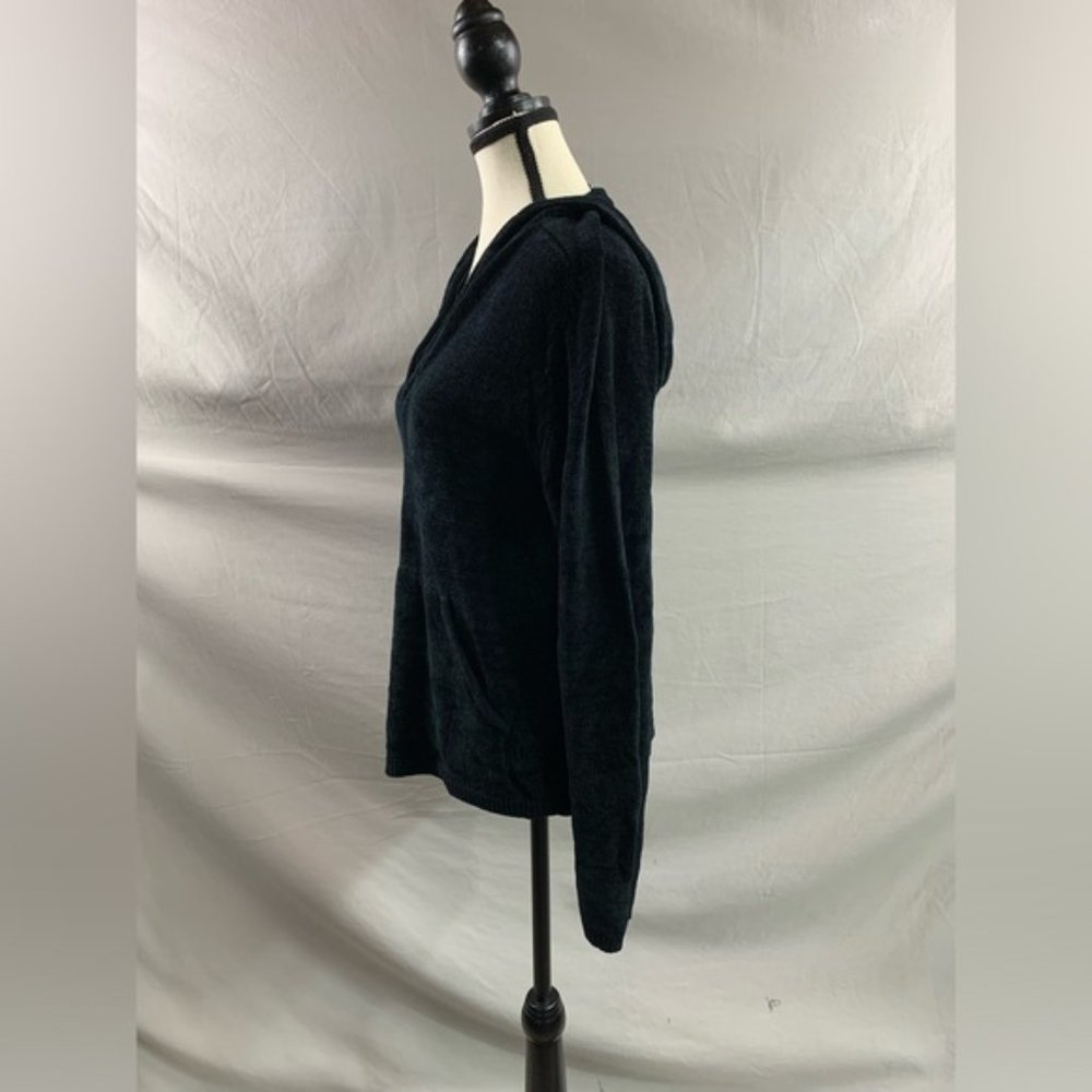 Black Kangaroo Pocket Hoodie Sweater - Picture 3 of 4